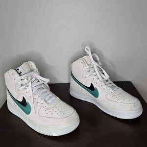 Nike Summit White Air Force 1 High SE '82 Sneakers - Men's 7.5 - Neptune Green
